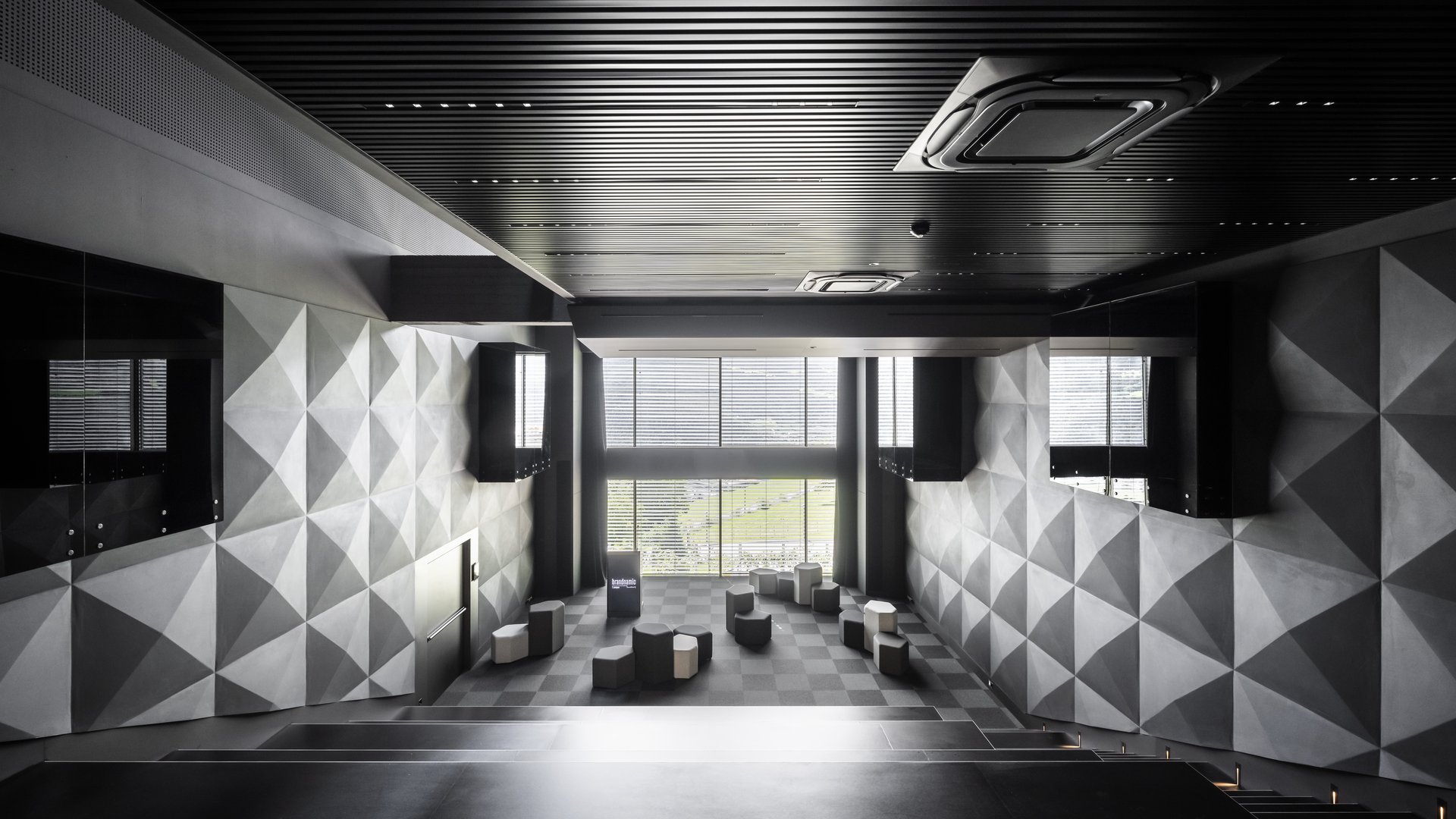 Iconic Awards: award for the Brandnamic Campus Iconic Awards: award for the Brandnamic Campus