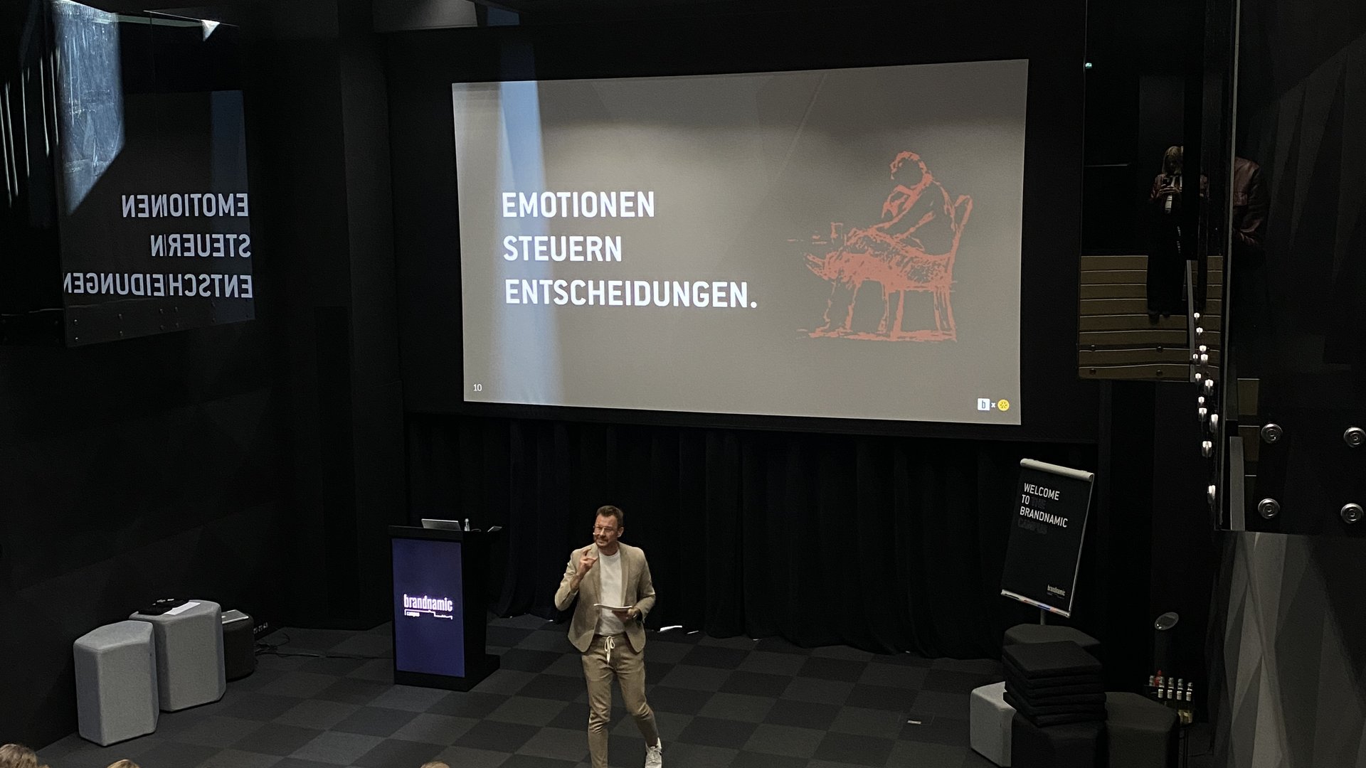 Zukunftsthemen für Führungskräfte der Zukunft Zukunftsthemen für Führungskräfte der Zukunft